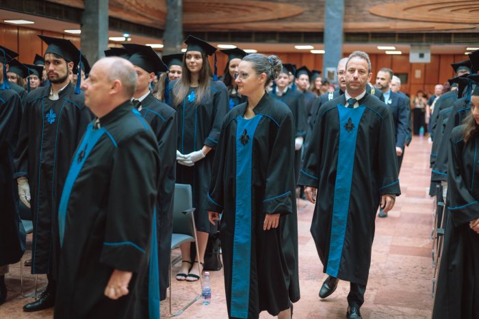 11045162-ttk-diplomaoszto-5162.jpg
