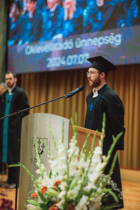 11175294-ttk-diplomaoszto-5294.jpg