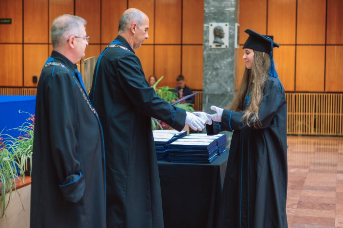 11225370-ttk-diplomaoszto-5370.jpg