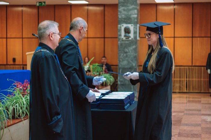 11245448-ttk-diplomaoszto-5448.jpg
