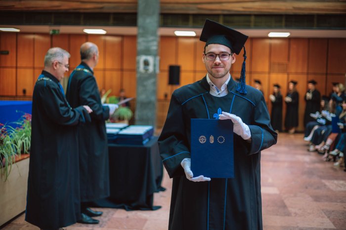 11245469-ttk-diplomaoszto-5469.jpg