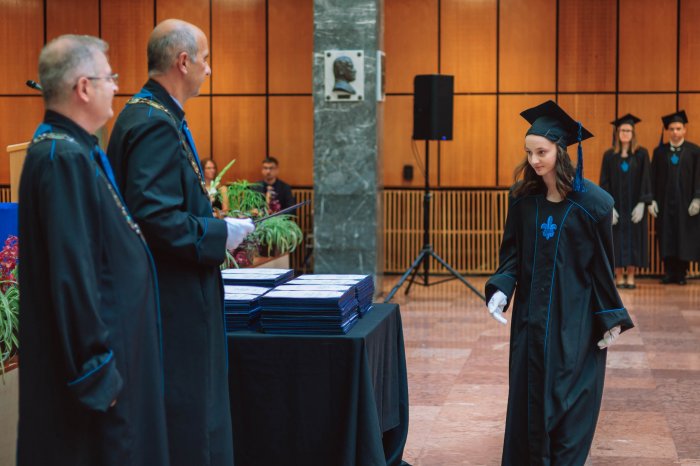 11255501-ttk-diplomaoszto-5501.jpg
