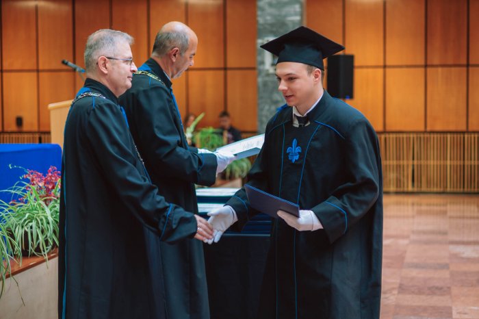 11255533-ttk-diplomaoszto-5533.jpg