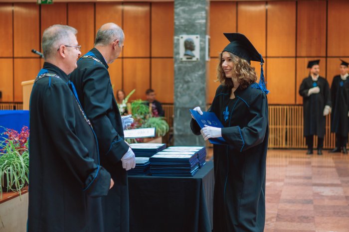 11275634-ttk-diplomaoszto-5634.jpg