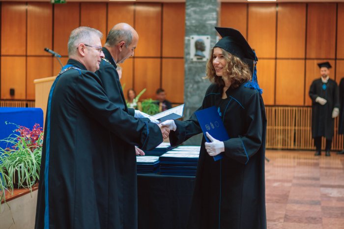 11275637-ttk-diplomaoszto-5637.jpg