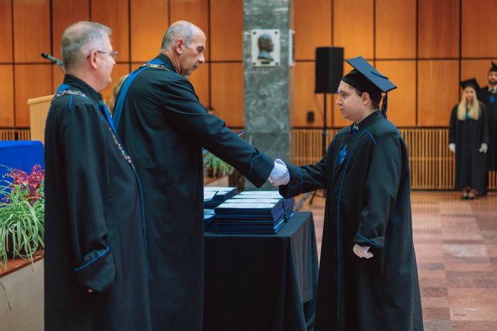 11275689-ttk-diplomaoszto-5689.jpg