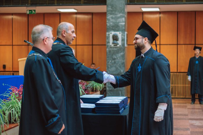 11285734-ttk-diplomaoszto-5734.jpg