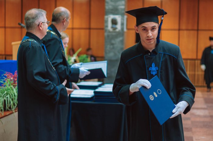 11295794-ttk-diplomaoszto-5794.jpg