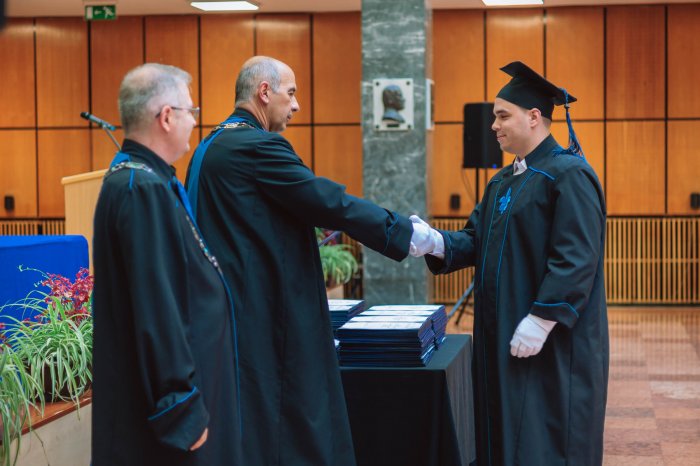 11305849-ttk-diplomaoszto-5849.jpg