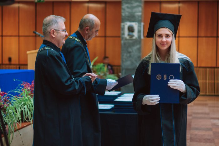 11305869-ttk-diplomaoszto-5869.jpg