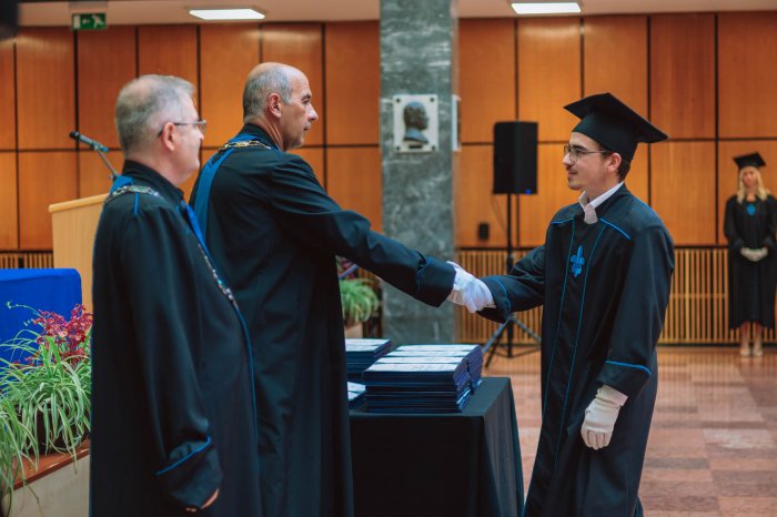 11305872-ttk-diplomaoszto-5872.jpg