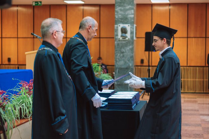 11305874-ttk-diplomaoszto-5874.jpg