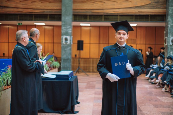 11346083-ttk-diplomaoszto-6083.jpg