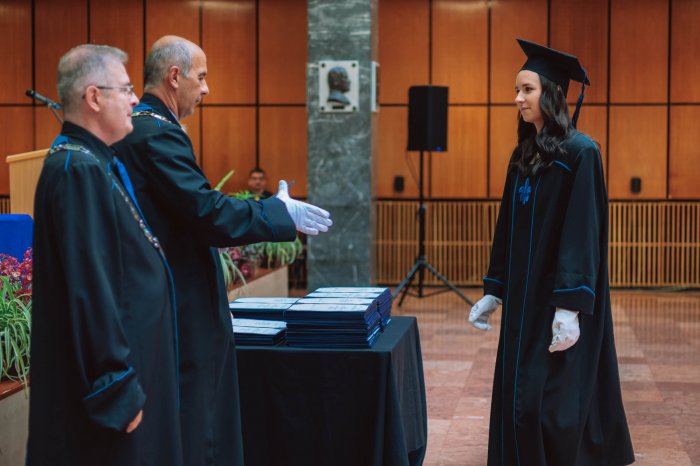 11346093-ttk-diplomaoszto-6093.jpg