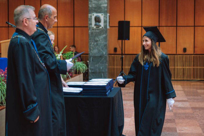 11356102-ttk-diplomaoszto-6102.jpg