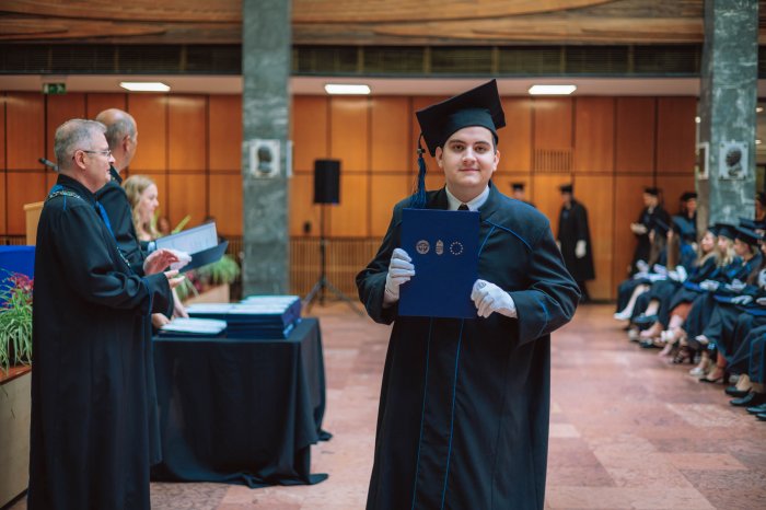 11356132-ttk-diplomaoszto-6132.jpg