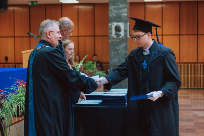 11366159-ttk-diplomaoszto-6159.jpg