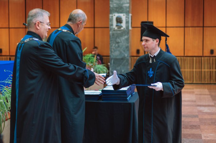 11386279-ttk-diplomaoszto-6279.jpg