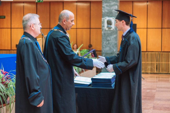 11416409-ttk-diplomaoszto-6409.jpg