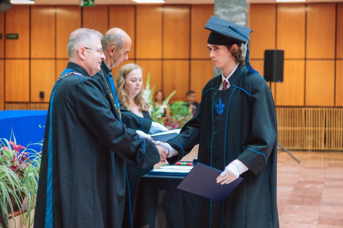 11426422-ttk-diplomaoszto-6422.jpg