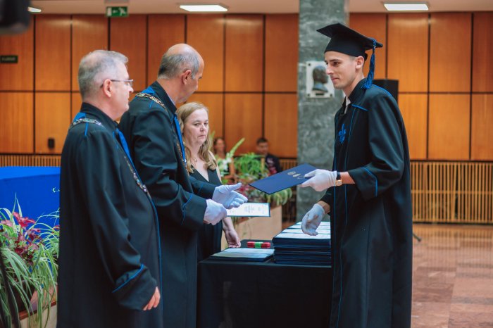 11426450-ttk-diplomaoszto-6450.jpg