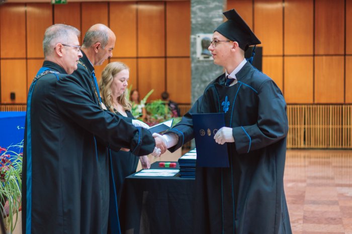11436500-ttk-diplomaoszto-6500.jpg
