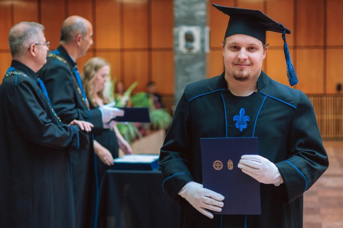 11446521-ttk-diplomaoszto-6521.jpg