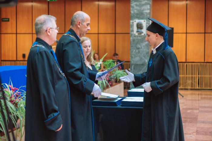 11446533-ttk-diplomaoszto-6533.jpg