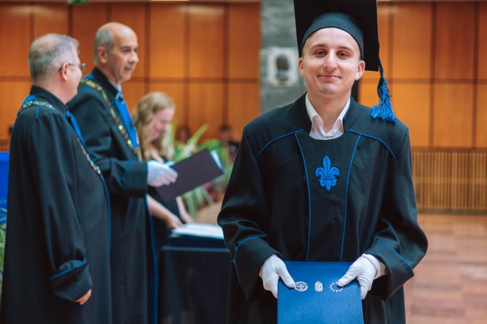 11446537-ttk-diplomaoszto-6537.jpg