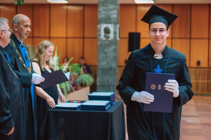11466608-ttk-diplomaoszto-6608.jpg