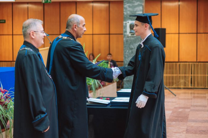 11466639-ttk-diplomaoszto-6639.jpg