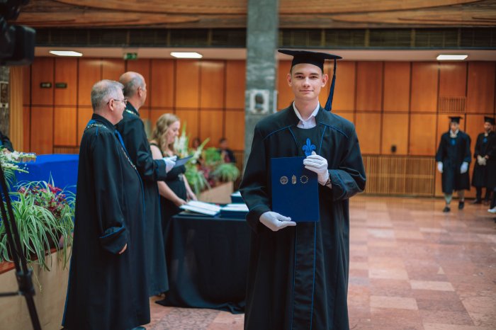 11466647-ttk-diplomaoszto-6647.jpg