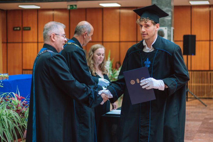 11476651-ttk-diplomaoszto-6651.jpg