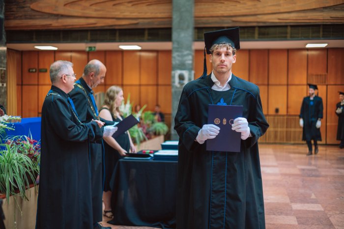 11476654-ttk-diplomaoszto-6654.jpg