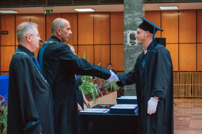 11476678-ttk-diplomaoszto-6678.jpg