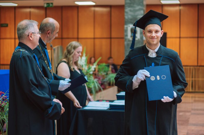 11486704-ttk-diplomaoszto-6704.jpg