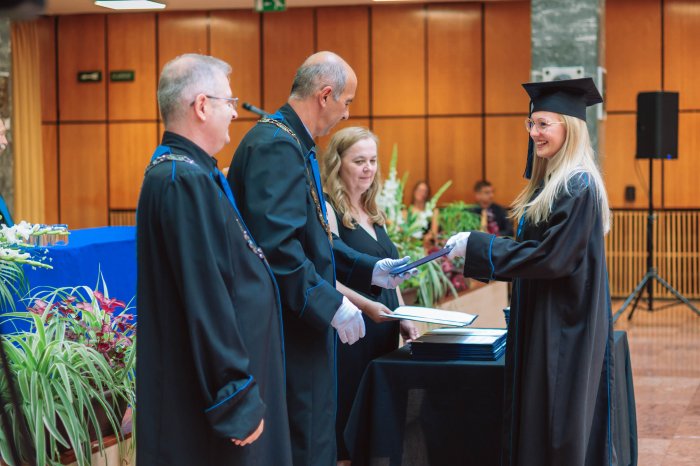 11486738-ttk-diplomaoszto-6738.jpg