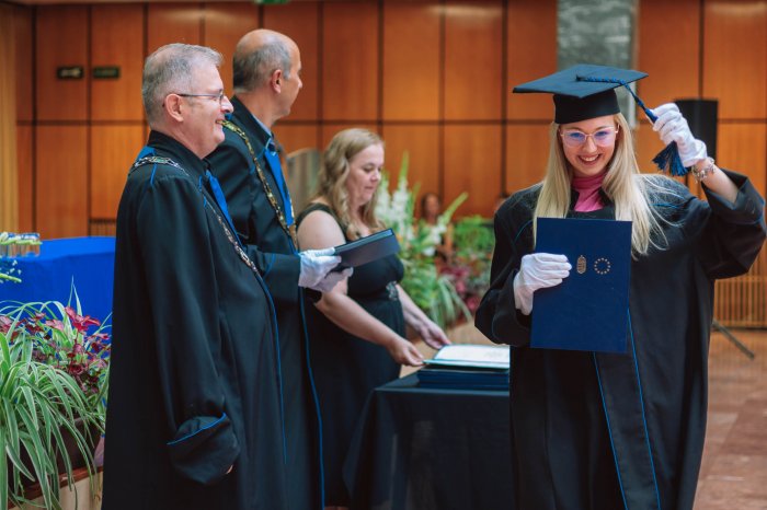 11486745-ttk-diplomaoszto-6745.jpg