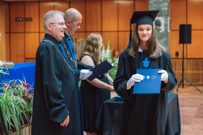 11486759-ttk-diplomaoszto-6759.jpg