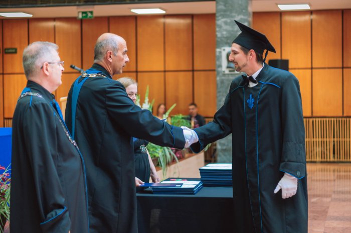 11496793-ttk-diplomaoszto-6793.jpg