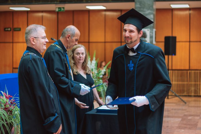 11496798-ttk-diplomaoszto-6798.jpg