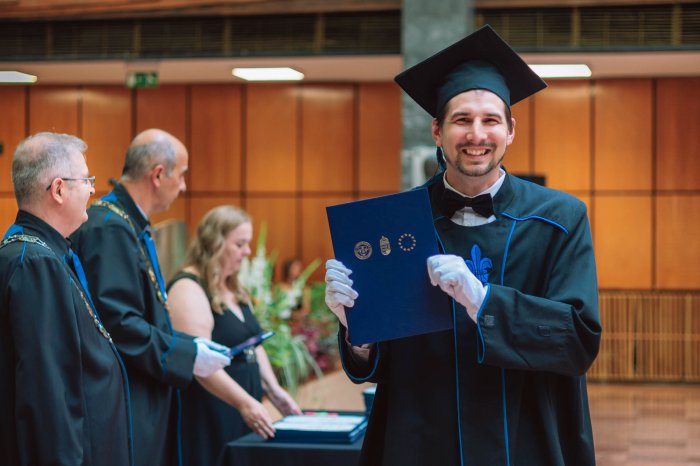 11496800-ttk-diplomaoszto-6800.jpg