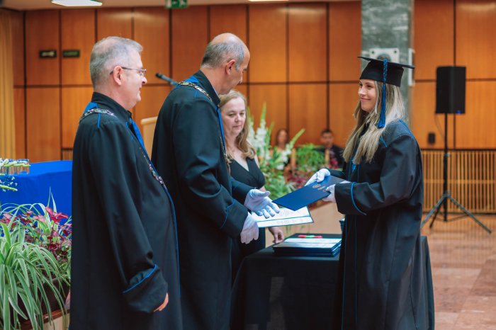 11496804-ttk-diplomaoszto-6804.jpg