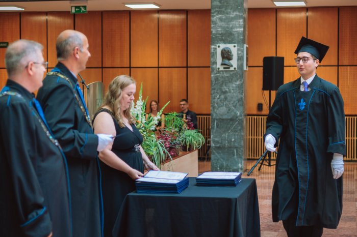 11536974-ttk-diplomaoszto-6974.jpg