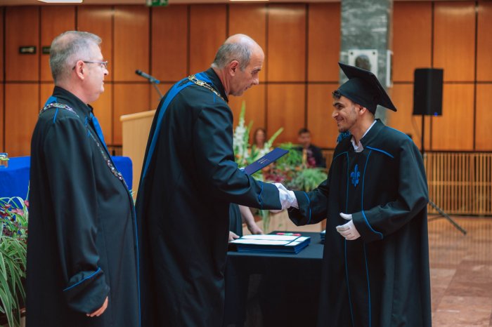 11557084-ttk-diplomaoszto-7084.jpg