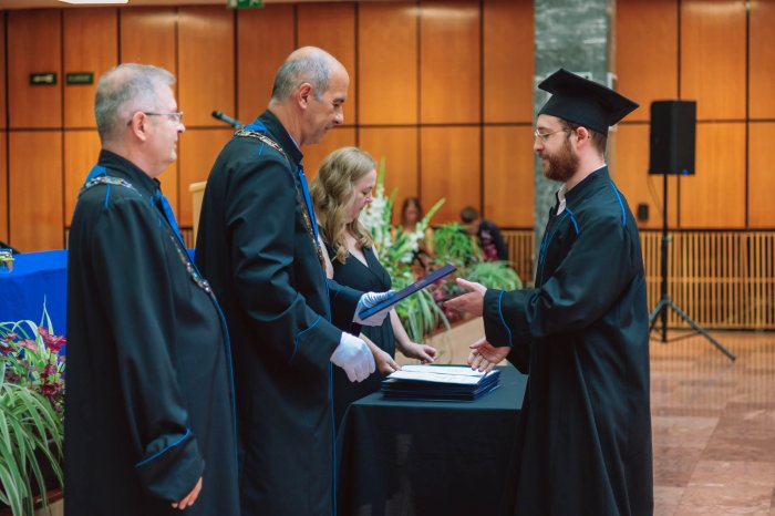 11587240-ttk-diplomaoszto-7240.jpg