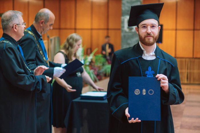 11587245-ttk-diplomaoszto-7245.jpg