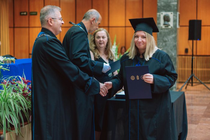 11587253-ttk-diplomaoszto-7253.jpg