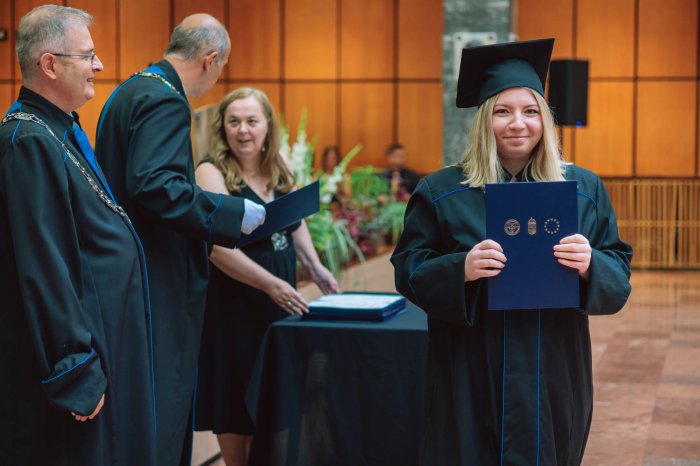 11587255-ttk-diplomaoszto-7255.jpg