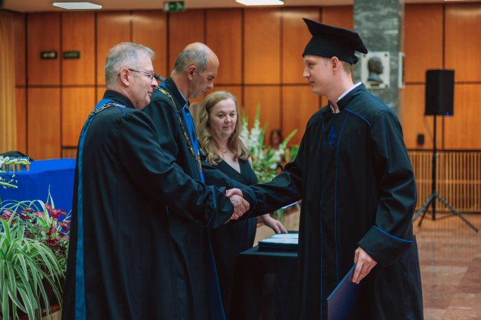 11597261-ttk-diplomaoszto-7261.jpg